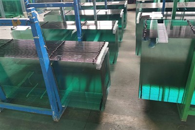 Cliente mexicano visita fábrica de vidrio templado Laurel Glass